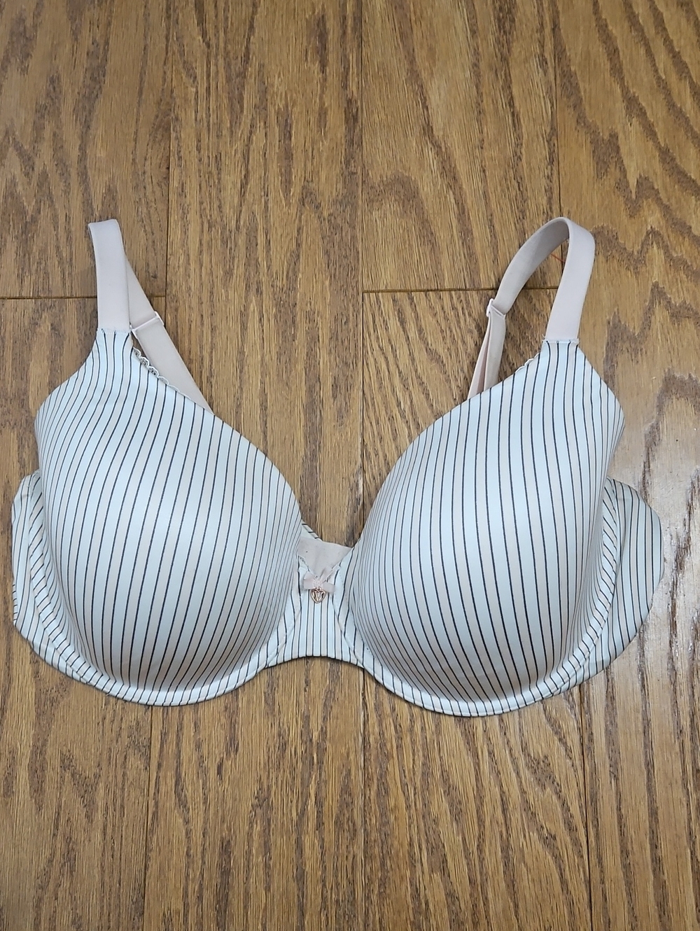 Victoria's Secret Body Pink Striped Lined Underwire Demi Bra Women's Size 40DD0
